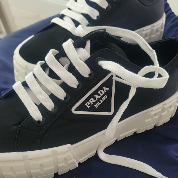 Prada Monochrome Lace-Up Sneakers - Picture 1 of 6